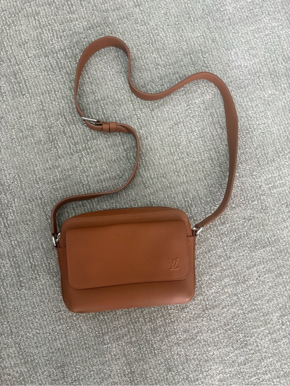 Louis Vuitton Boarding Messenger bag
